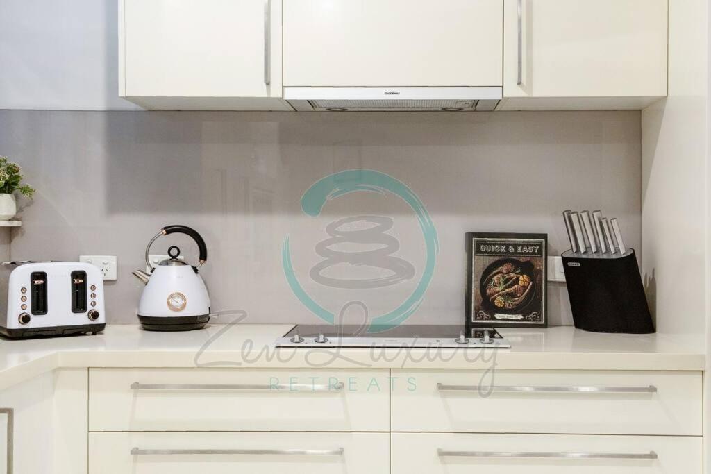 Zen Ocean Charm 3Br Luxury W/Front Apt Pool + Bbq Darwin Extérieur photo